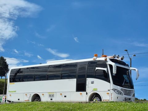 Buses para grupos y recorridos